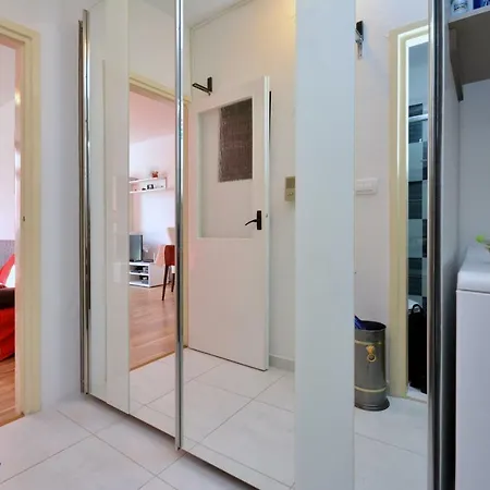 Apartment Dijana 1 Split